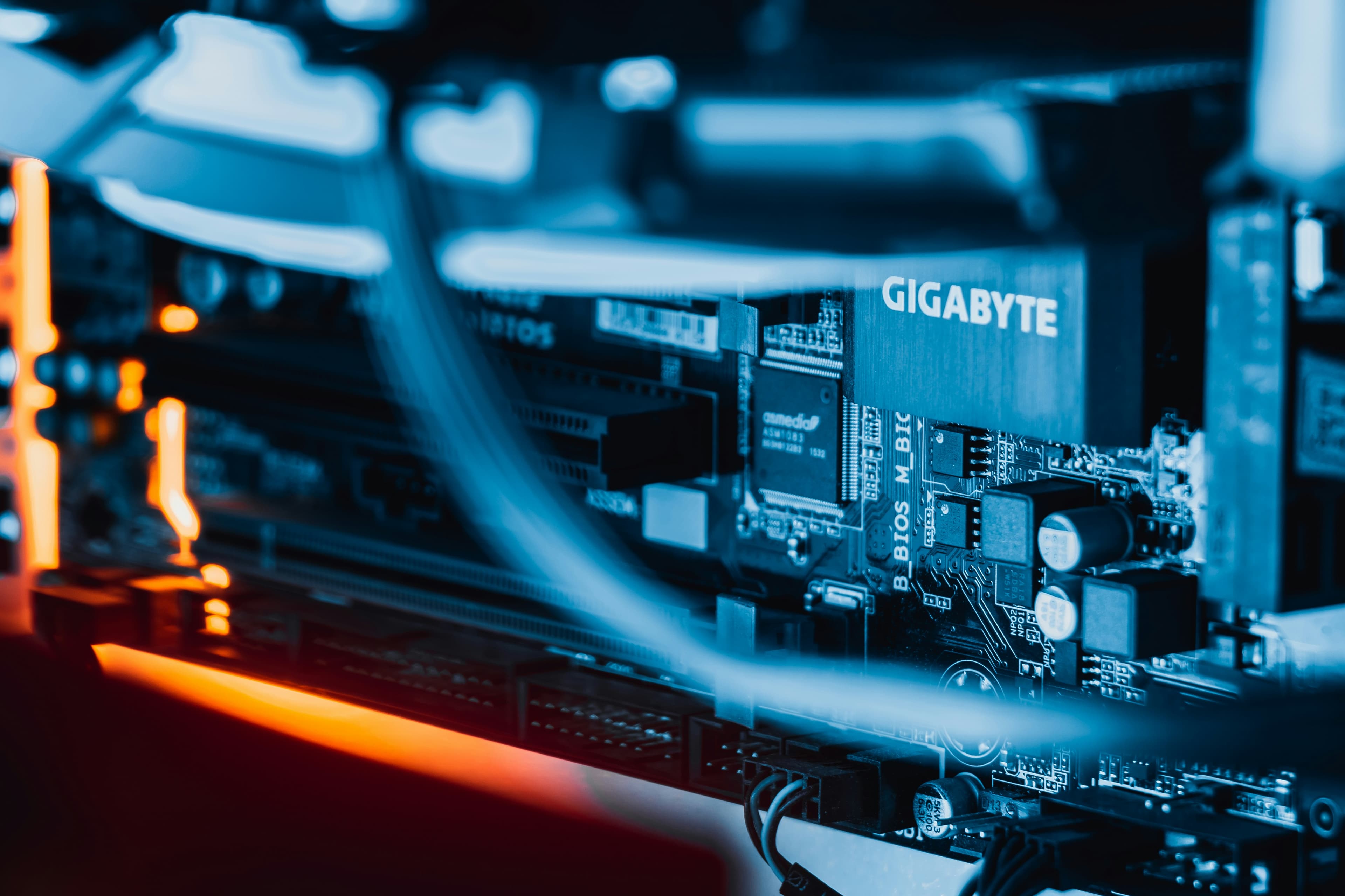 The Ultimate Guide to Cloud Cost Optimization for SMEs in 2025